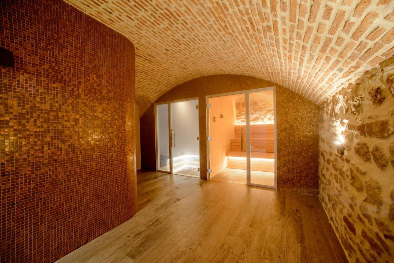 Chateau Origny - Moulins Bed and breakfast