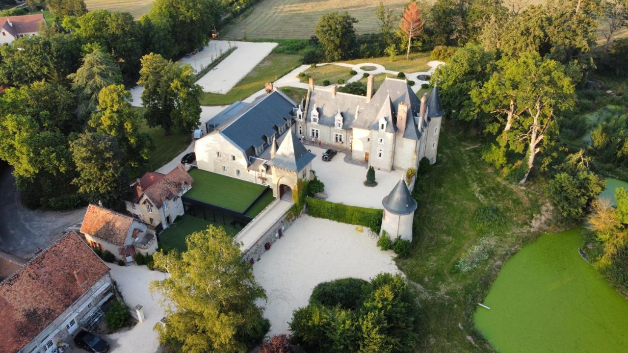 Chateau Origny - Moulins Bed & Breakfast
